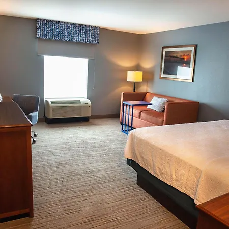 Hampton Inn & Suites Jacksonville-2